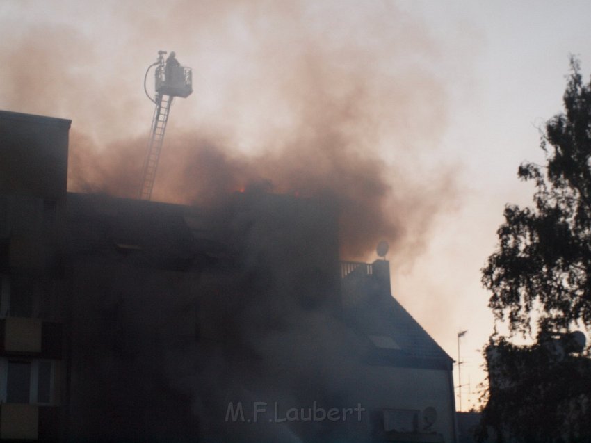 Feuer 3 Koeln Vingst Burgstr P263.JPG